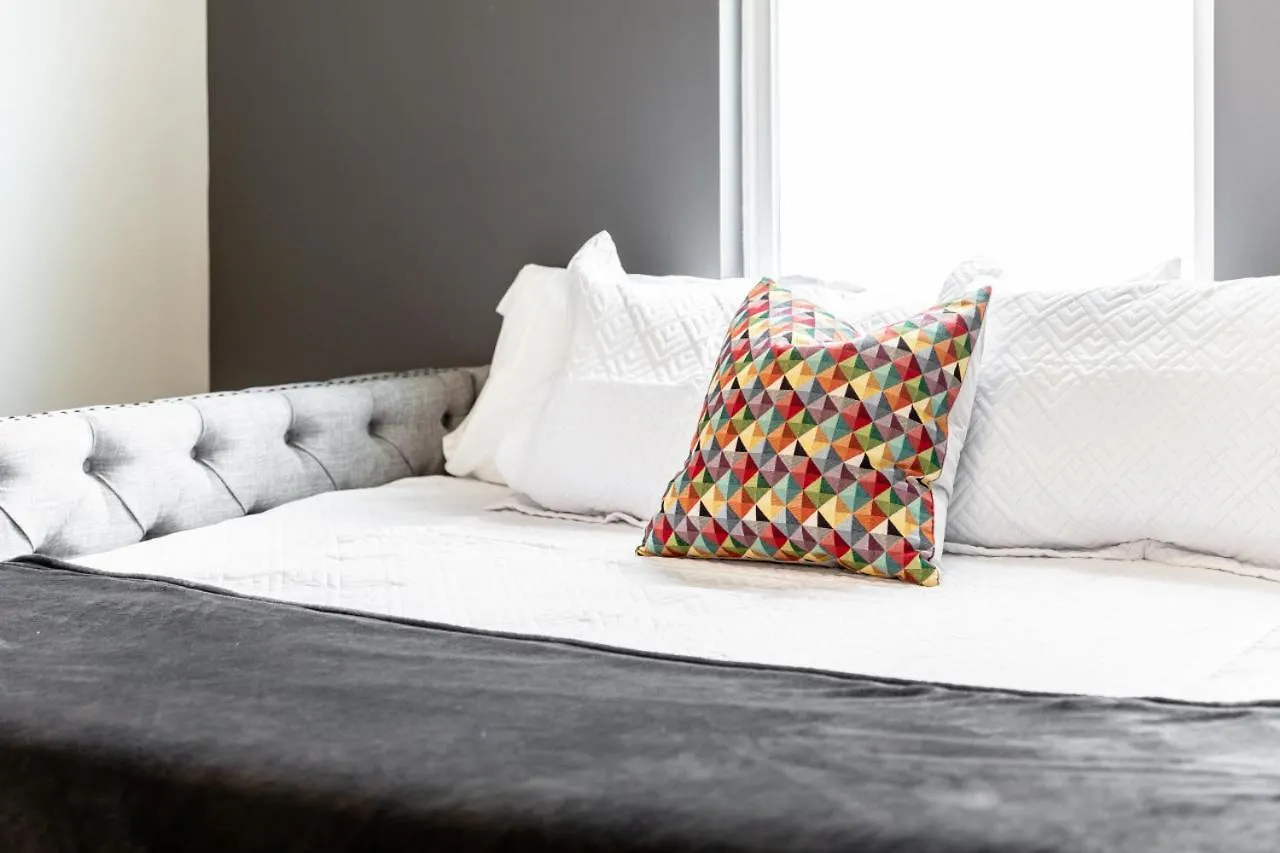 Star Retreat Townhome - 7 Beds 3 Miles To Downtown Nashville 0*,  USA