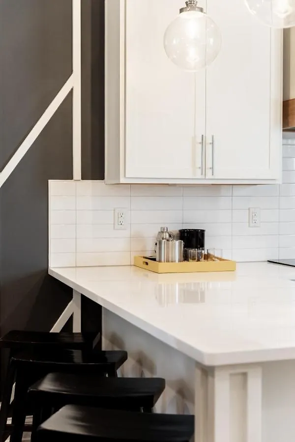 Star Retreat Townhome - 7 Beds 3 Miles To Downtown Nashville